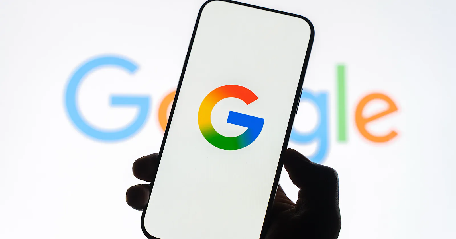 Google Discover Core Update Data: Local Publishers Lost Reach